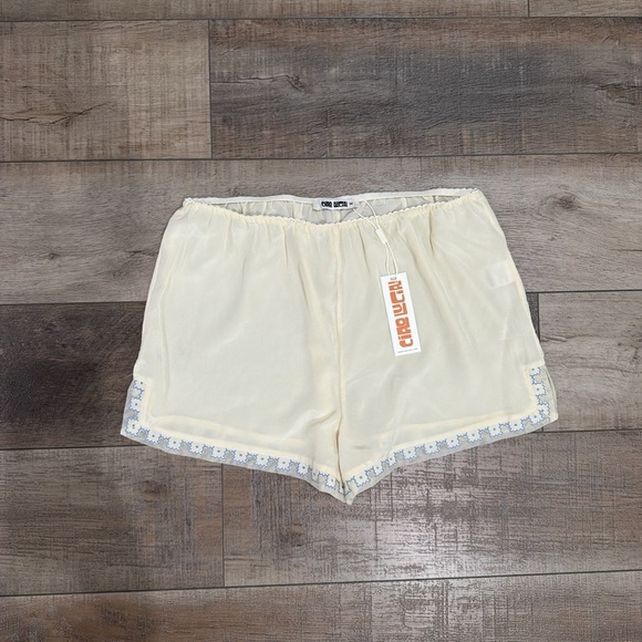 Ciao Lucia Dito silk ivory shorts - Picture 2 of 7